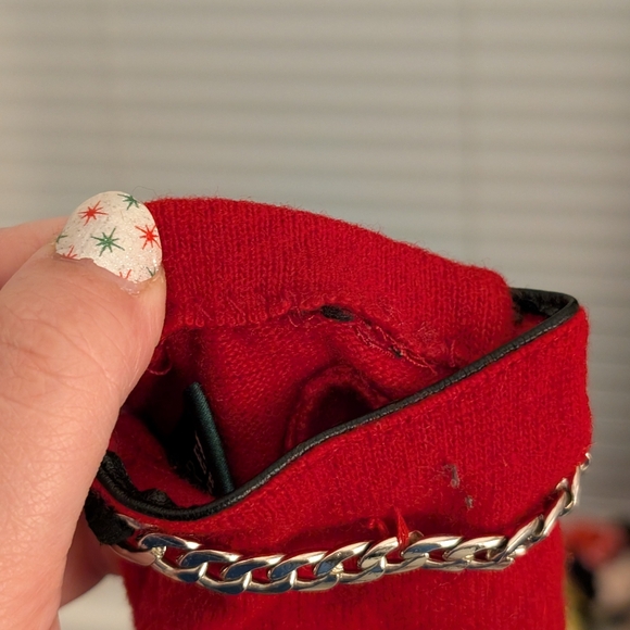 Lauren Ralph Lauren fitted red gloves w chain - Picture 7 of 9